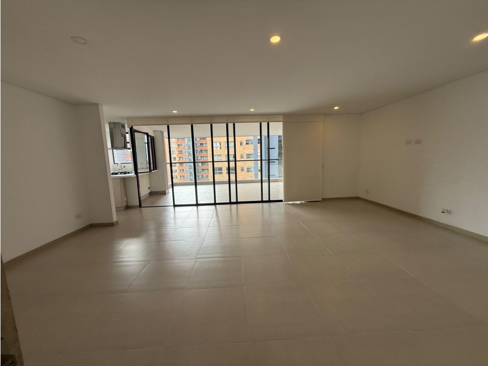 Apartamento en venta en Loma de las Brujas,| 147,6 m² — foto 2