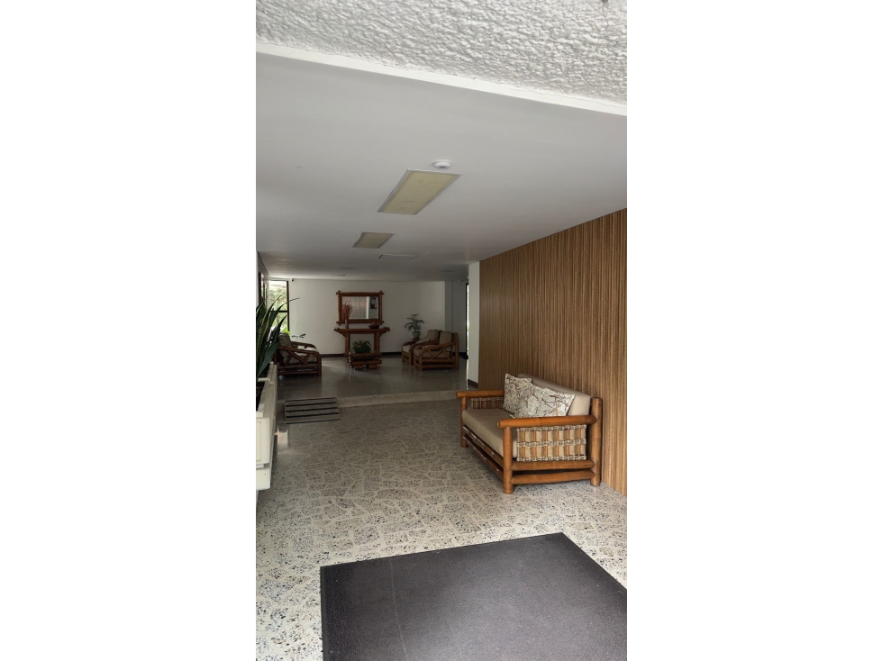Apartamento Para Remodelar Laureles Conquistadores Espacios Amplios — foto 4