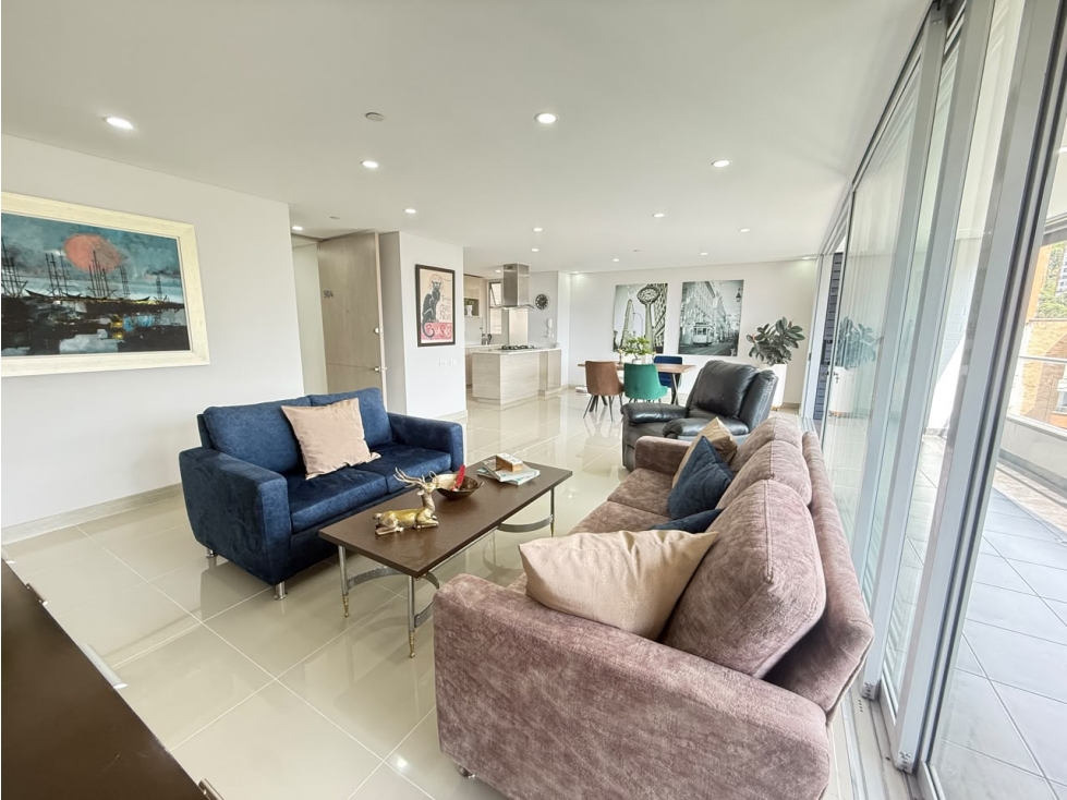 Amplio Apartamento de 169m2 Para La Venta - Ubicado en Cumbres