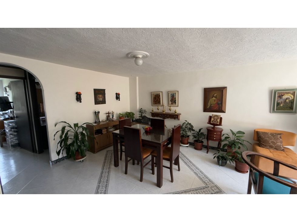 Amplio Apartamento En Venta Perfecto Para Remodelar - Envigado — foto 2