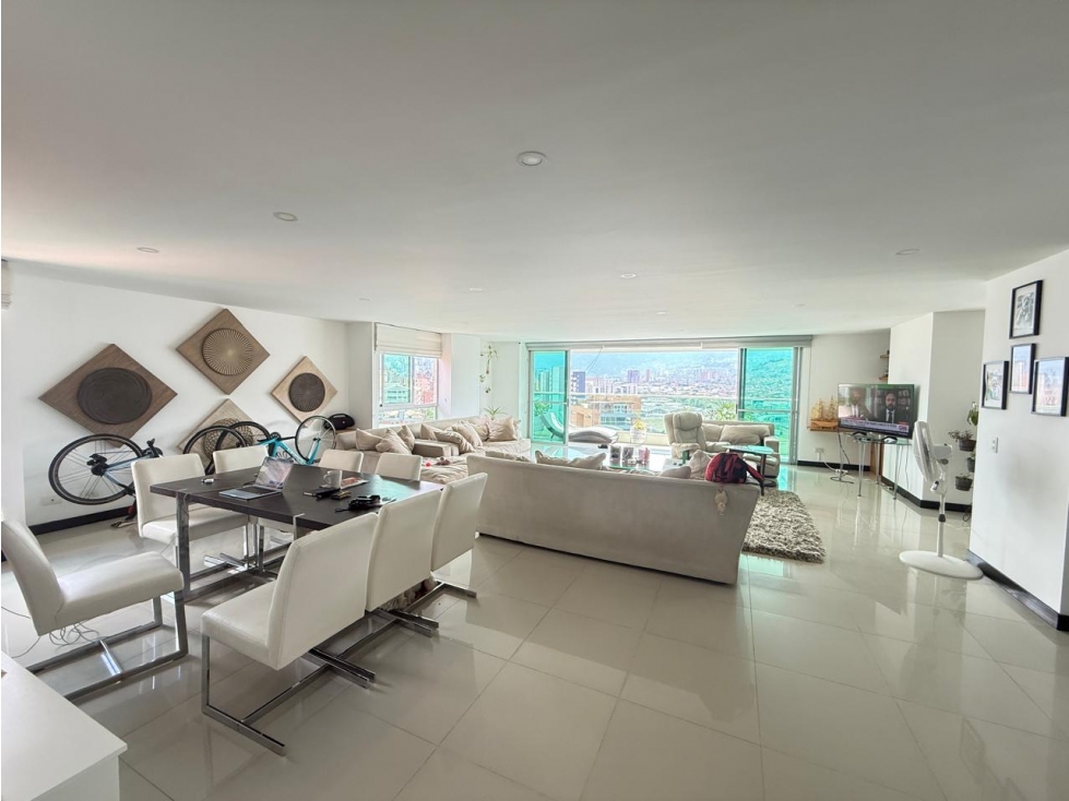 Exclusivo penthouse de 280 m² en El Poblado con 4 balcones — foto 4