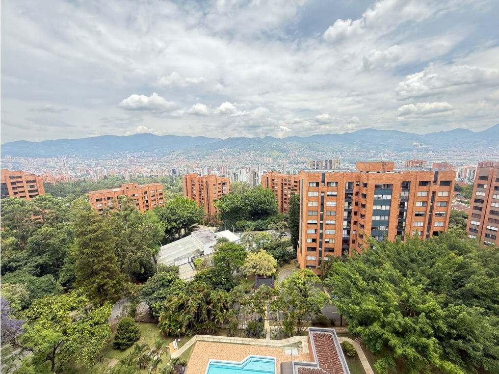 Exclusivo apartamento en último piso con ascensor privado — foto 2