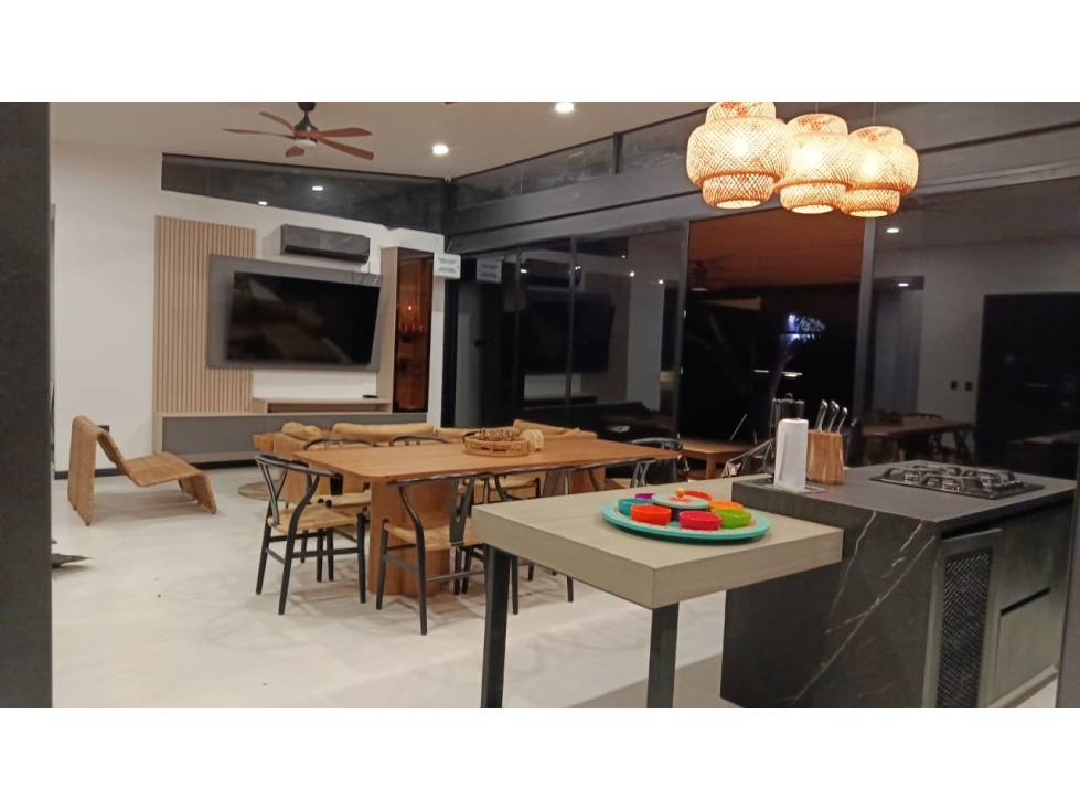 Exclusiva finca en San Jerónimo con amplias zonas y lote de 5.430 m² — foto 6
