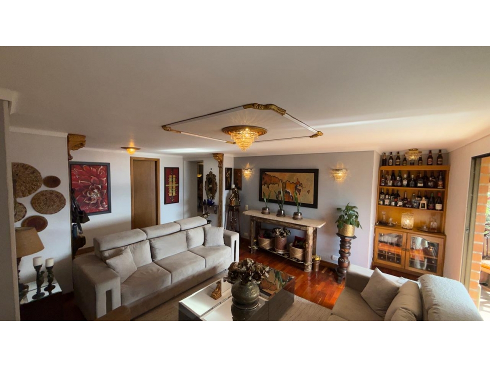 Amplio apartamento en venta perfecto para remodelar en Castropol — foto 2