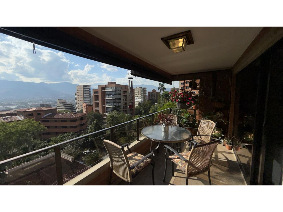 Amplio apartamento en venta perfecto para remodelar en Castropol — foto 5