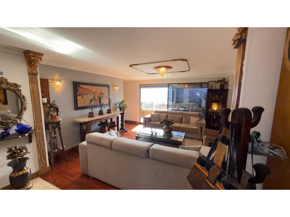 Amplio apartamento en venta perfecto para remodelar en Castropol — foto 4