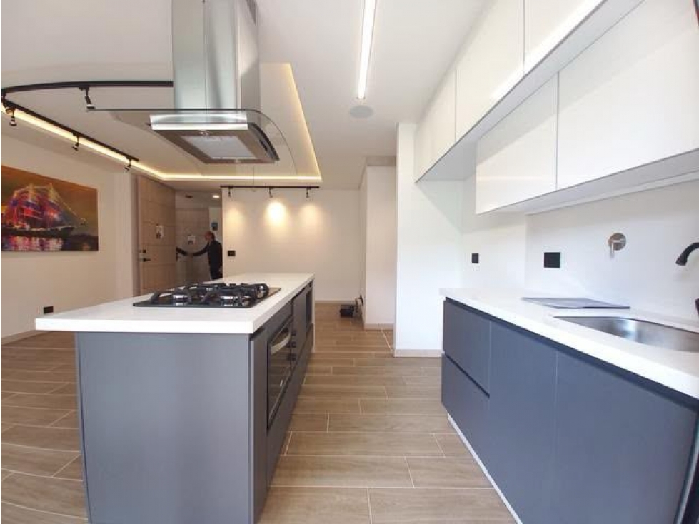 Apartamento en Loma de los Mesa con acabados de lujo - En venta — foto 4