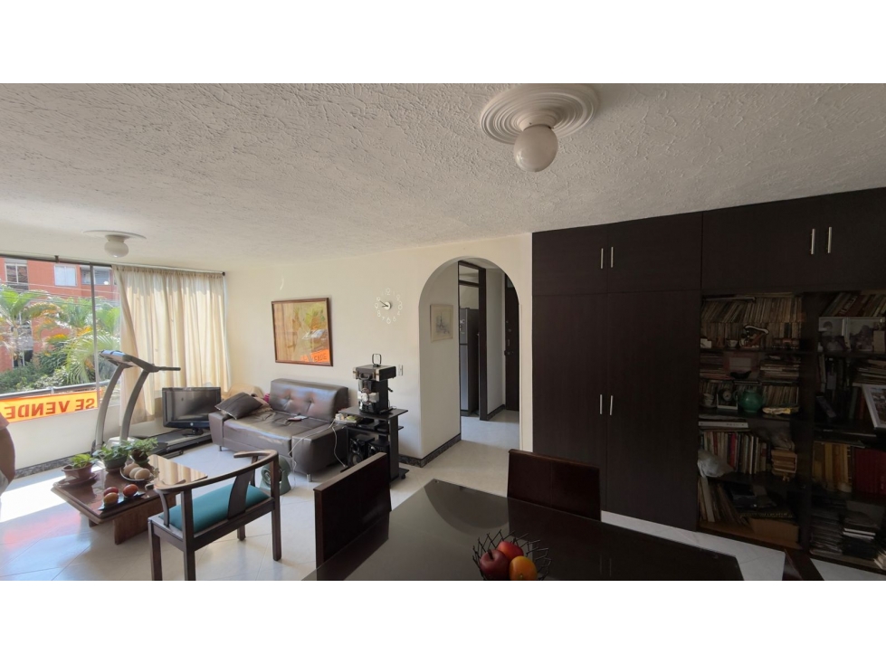 Amplio Apartamento En Venta Perfecto Para Remodelar - Envigado — foto 4