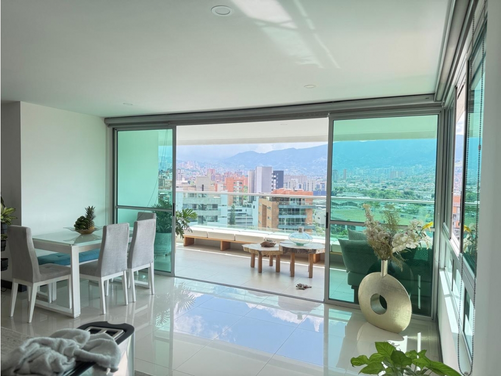 Exclusivo penthouse de 280 m² en El Poblado con 4 balcones — foto 3