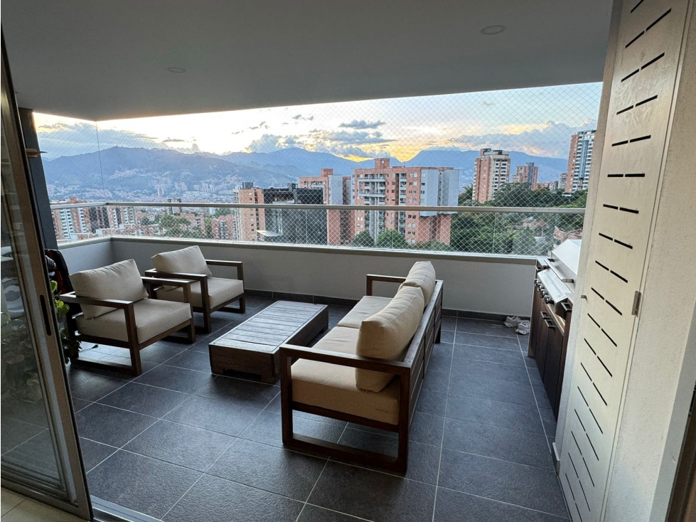 Exclusivo apartamento de 161 m² en Envigado con vista a la ciudad