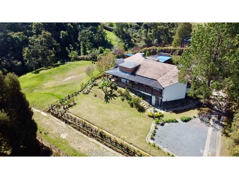 Casa para la Venta en Envigado - Alto de Palmas