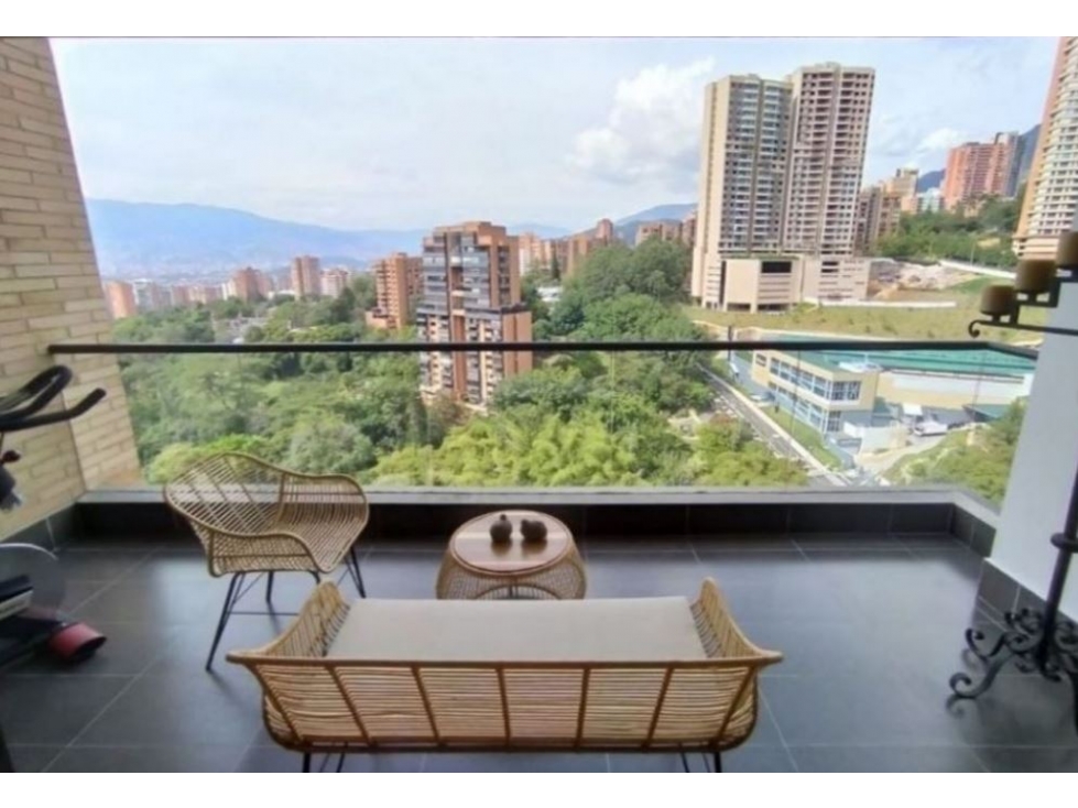 Apartamento Excelente Vista Sector Poblado El Campestre