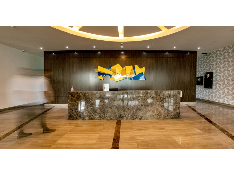Alquiler de Apartamento en The Regent, Costa del Este 202 m²