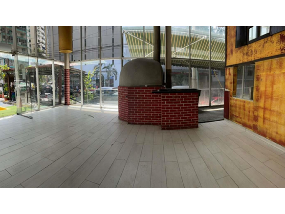 ALQUILER DE LOCAL COMERCIAL EN Downtown El Cangrejo — foto 2