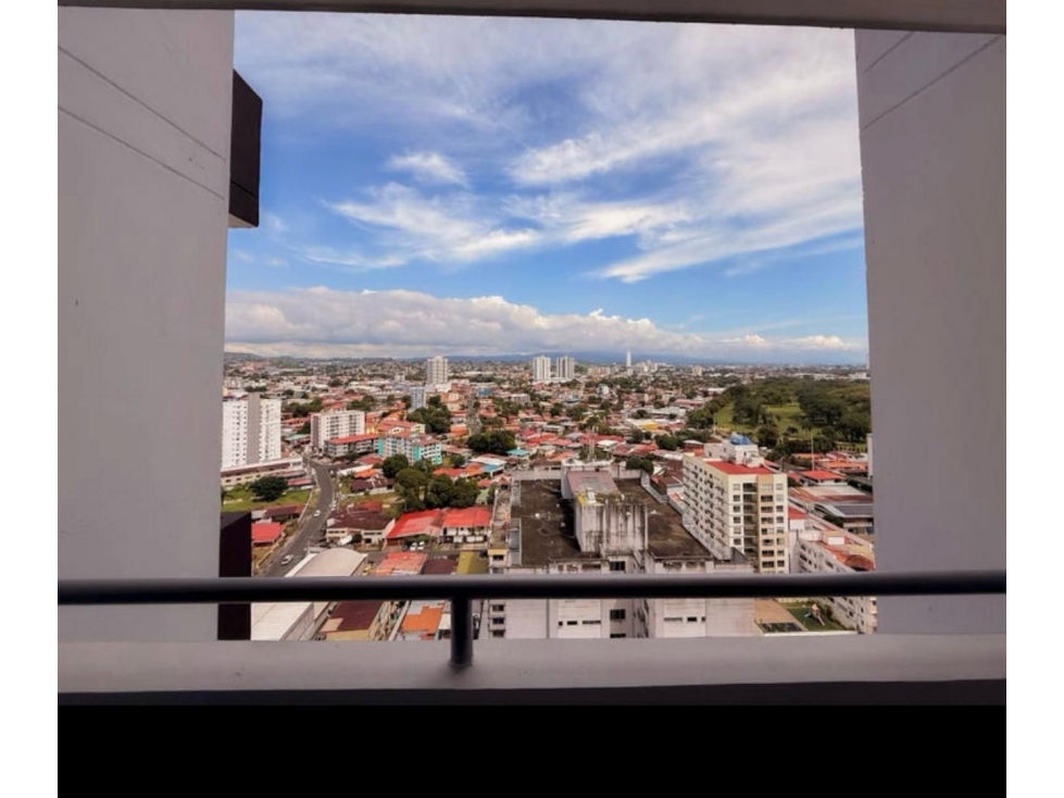 VENTA DE APARTAMENTO EN PH ARENAS PARK CON VISTA A LA CIUDAD — foto 3