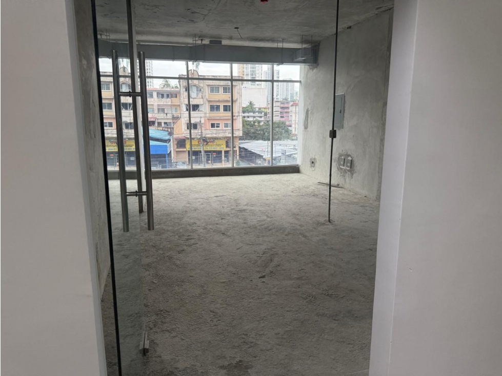 VENTA DE LOCAL COMERCIAL EN PARK SQUARE MEDICAL CENTER VIA ESPAÑA — foto 3