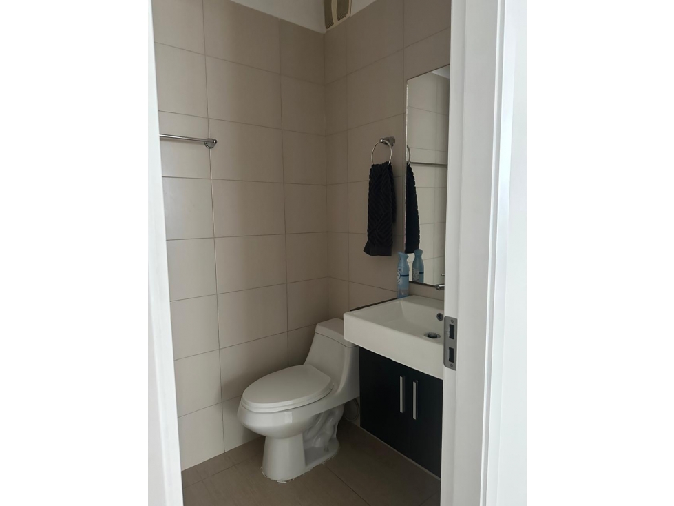 Apartamento amoblado en alquiler en Bella Vista - Cerca Cinta Costera — foto 3