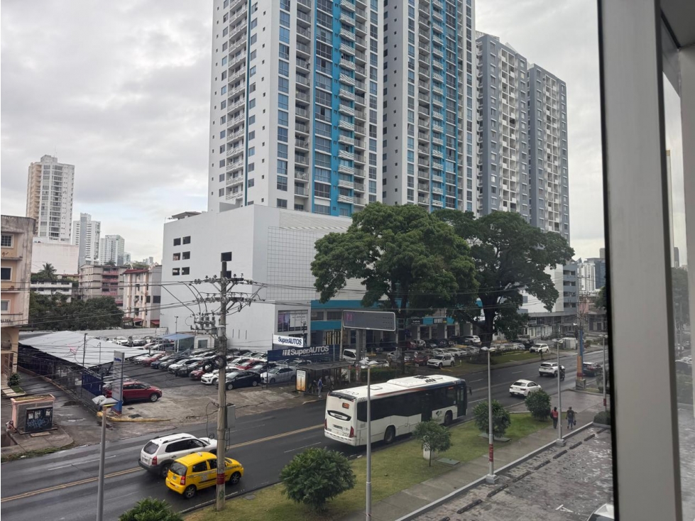 VENTA DE LOCAL COMERCIAL EN PARK SQUARE MEDICAL CENTER VIA ESPAÑA — foto 4