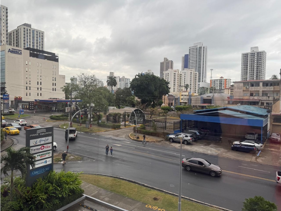 VENTA DE LOCAL COMERCIAL EN PARK SQUARE MEDICAL CENTER VIA ESPAÑA — foto 5