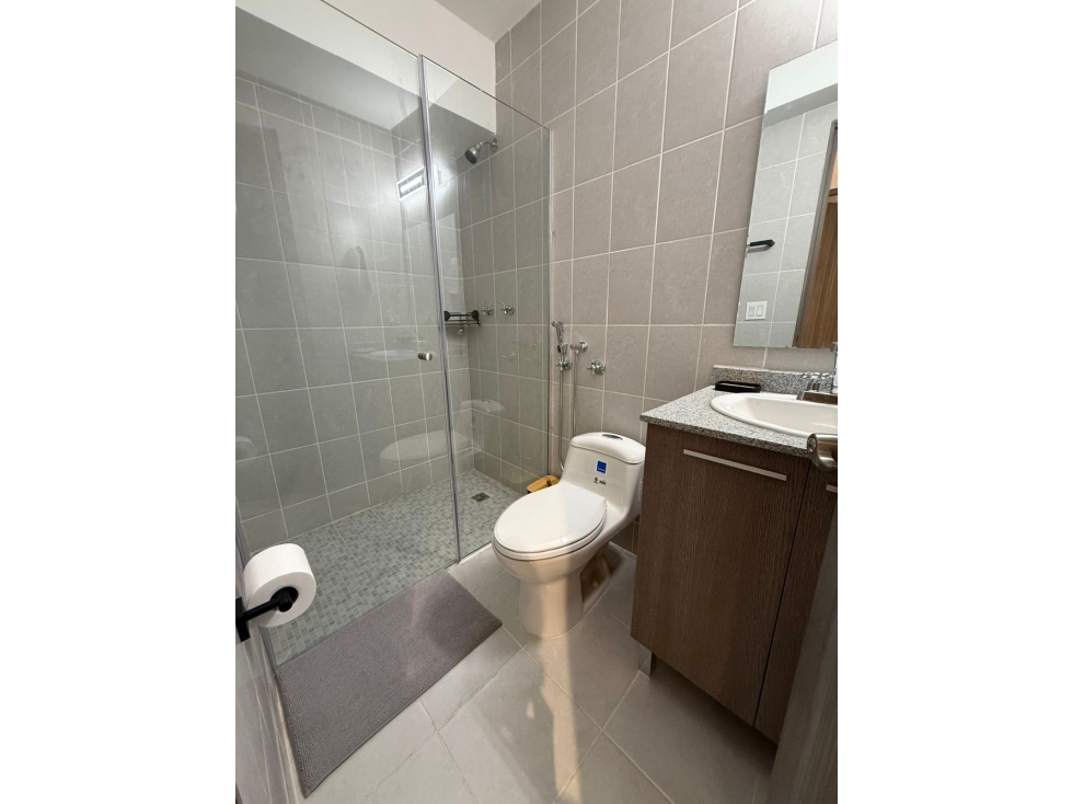 ALQUILER DE APARTAMENTO AMOBLADO FRENTE AL PARQUE OMAR - 6