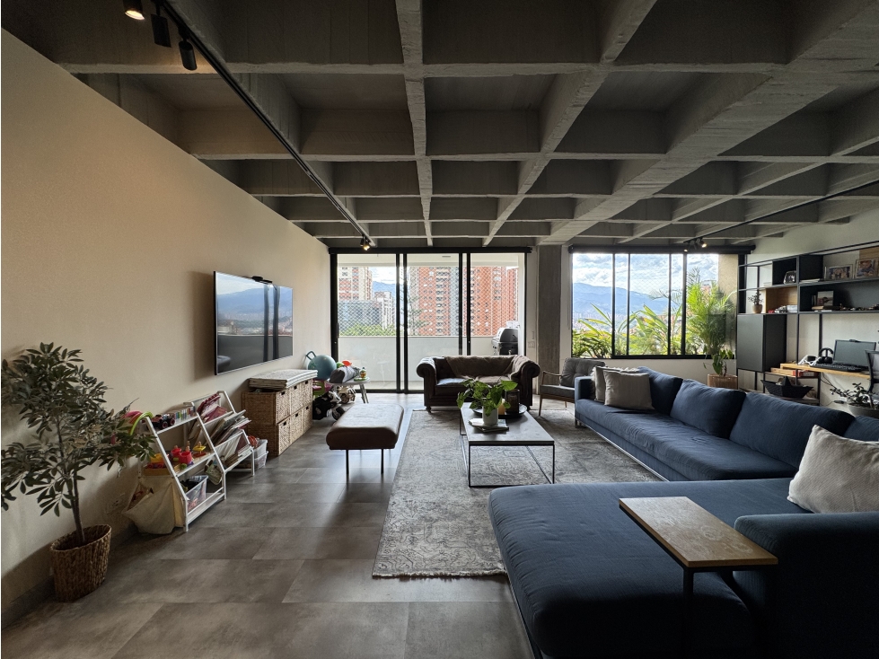 Venta Apartamento Remodelado Zona Club Campestre Av. El Poblado — foto 5