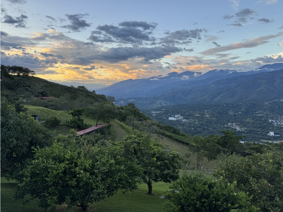 Finca en venta rentando en Airbnb | San Jerónimo | Sector Loma Hermosa - 2