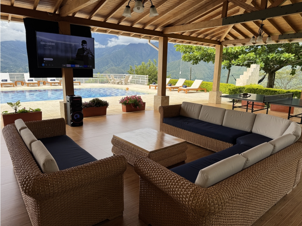 Finca en venta rentando en Airbnb | San Jerónimo | Sector Loma Hermosa - 4