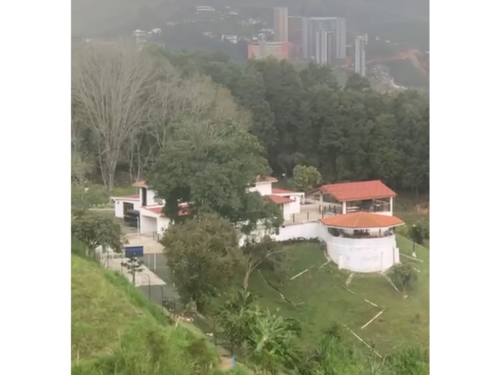 Venta Finca 2 Casa Independientes | Caldas Ant. | a 40 Mins de Med — foto 2