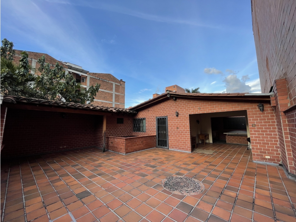 Venta Casa Tradicional La Castellana | Baja Mixtura