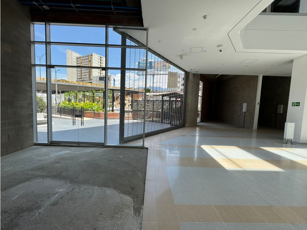 Espectacular local en la nueva clínica Vitha, 80 con San Juan — foto 5