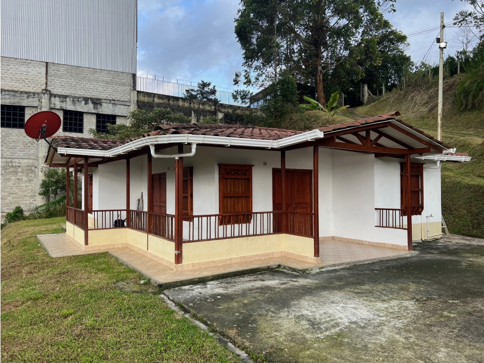 Venta de Lote Industrial / Agrícola en Caldas - 2