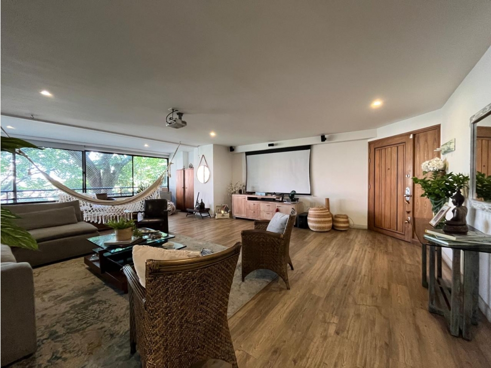 Venta de Apartamento en El Poblado, Medellín