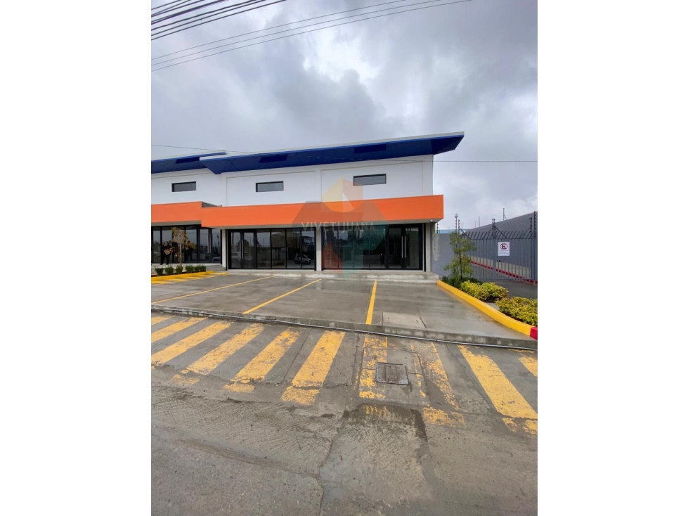 Renta Local Comercial Zona Industrial Otay 134 mts - 3