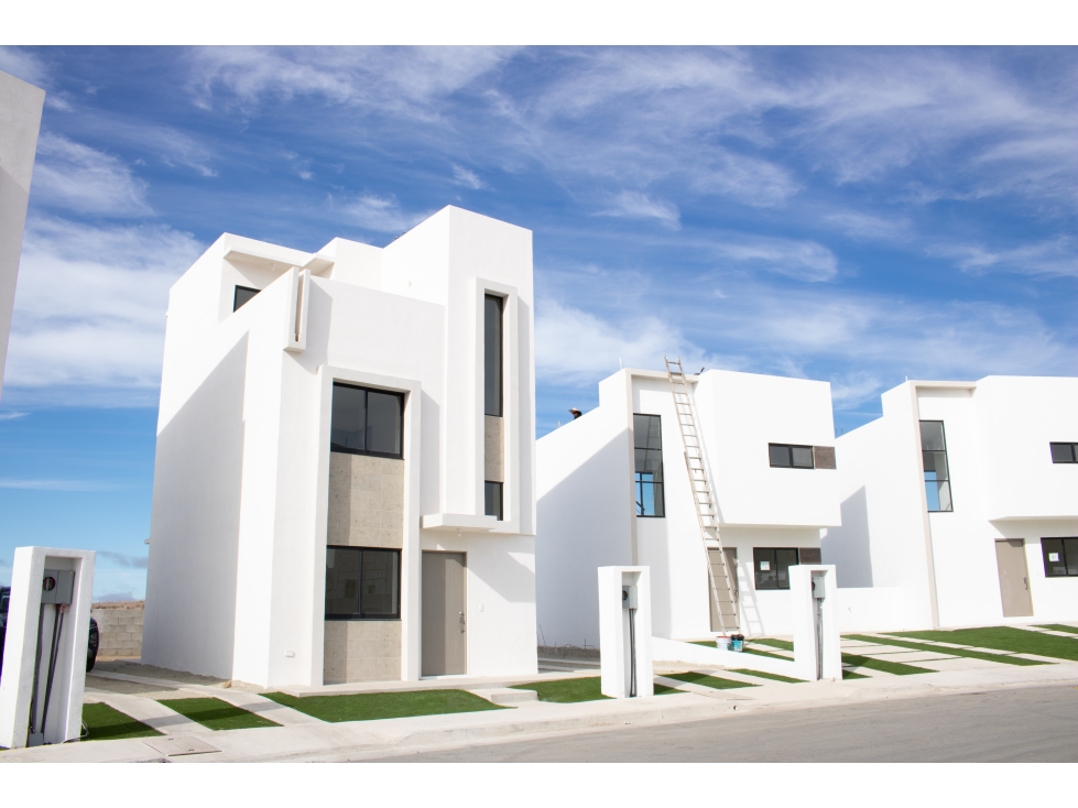 Residencia Premium en San Marino | Vista Panorámica y Seguridad 24/7