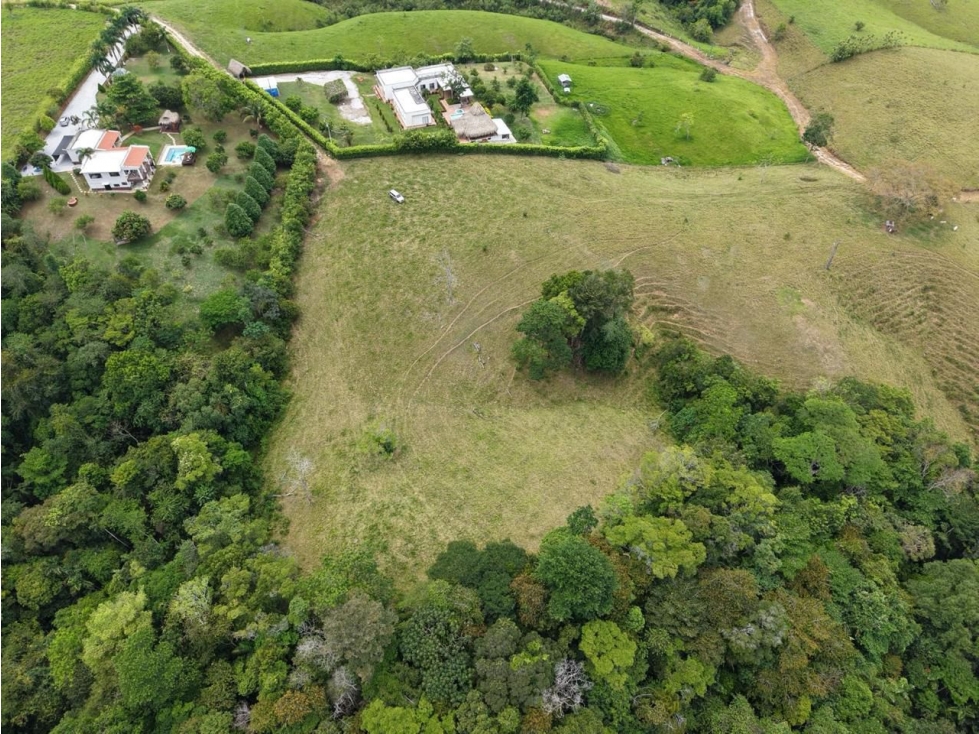 Venta de lote en Doradal