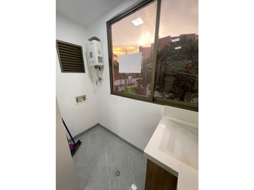 Venta de aparta estudio en La Floresta — foto 3