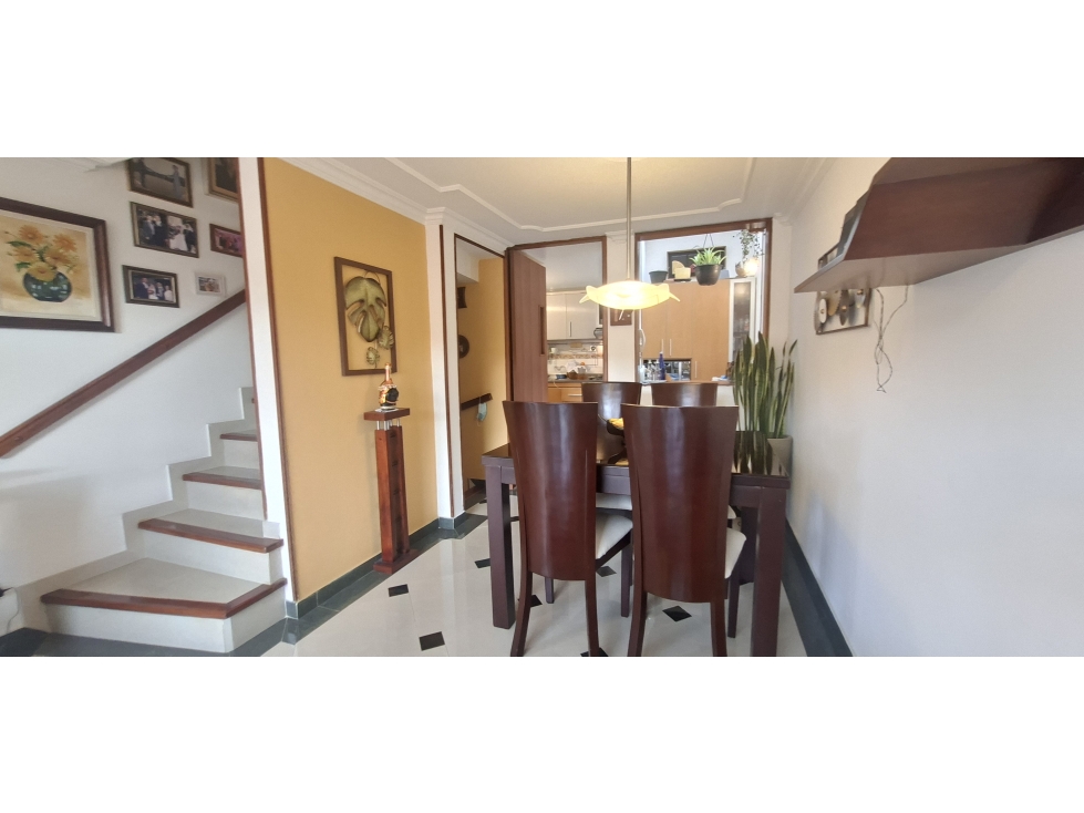 VENTA CASA 117 METROS QUINTAS DE SAN JORGE