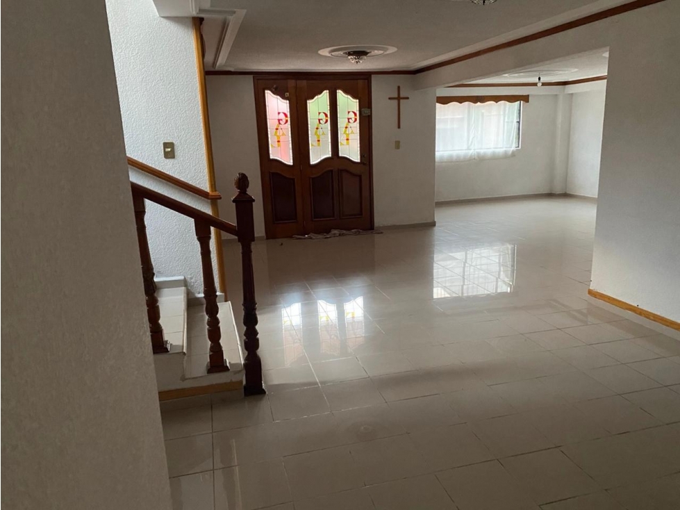 Casa en Venta con Uso Comercial en Casa Blanca Metepec