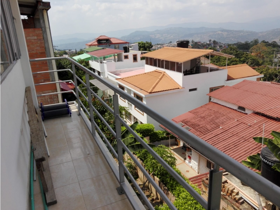VENTA DE CASA Y APARTA ESTUDIO EN MESITAS DEL COLEGIO CUNDINAMARCA — foto 4
