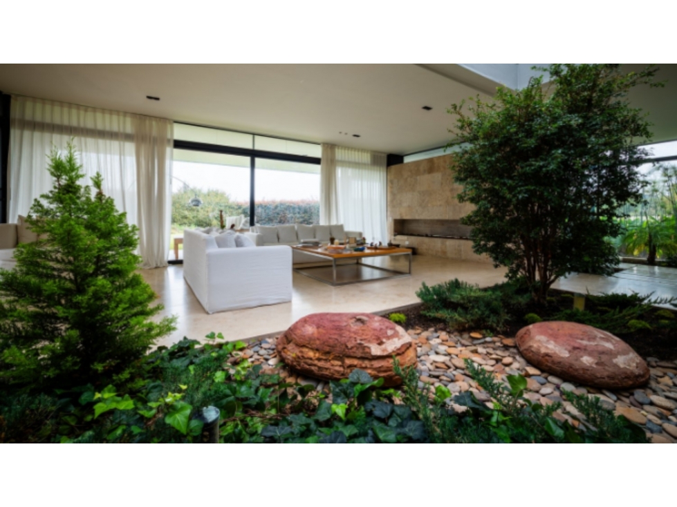 DE Lujo en Alto de Palmas | Lote Privado, Jacuzzi y Amplias Terrazas — foto 5