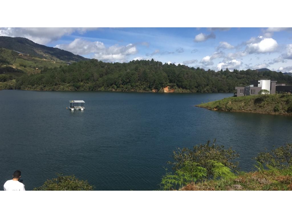 VENTA DE LOTES EN GUATAPE CON VISTA A REPRESA — foto 2