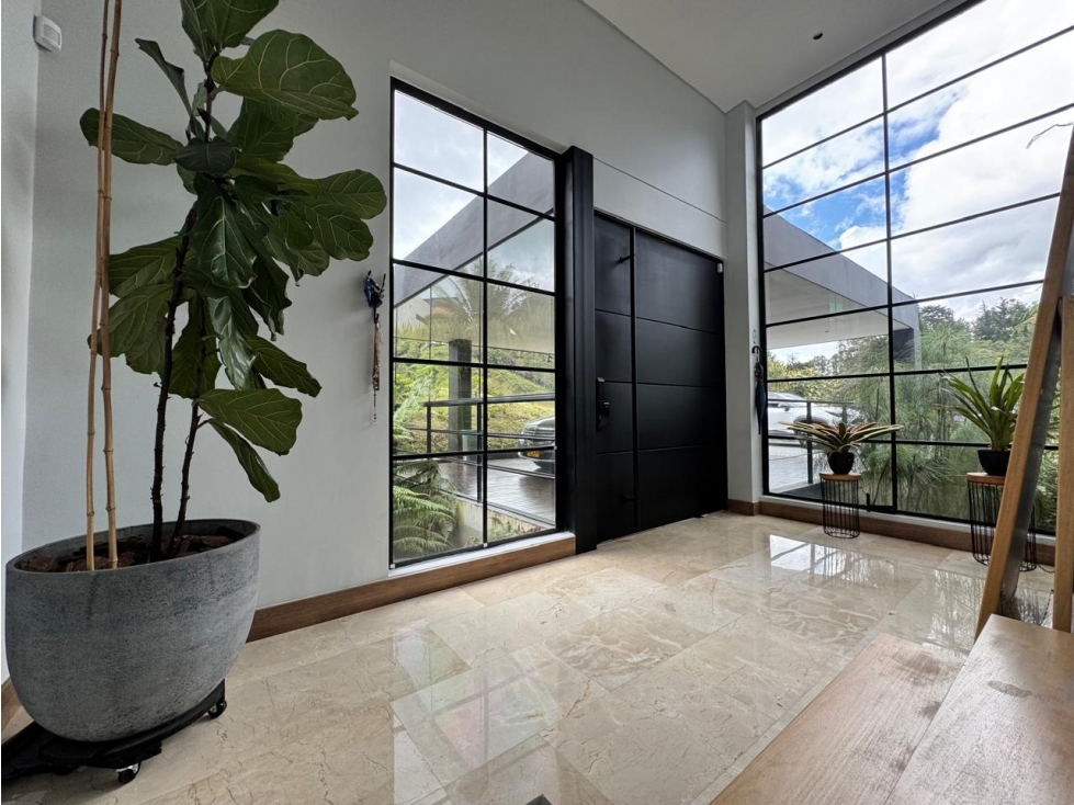 Venta Casa |4 Hab| Entorno Exclusivo|465 m²| Lote 2714m² — foto 6