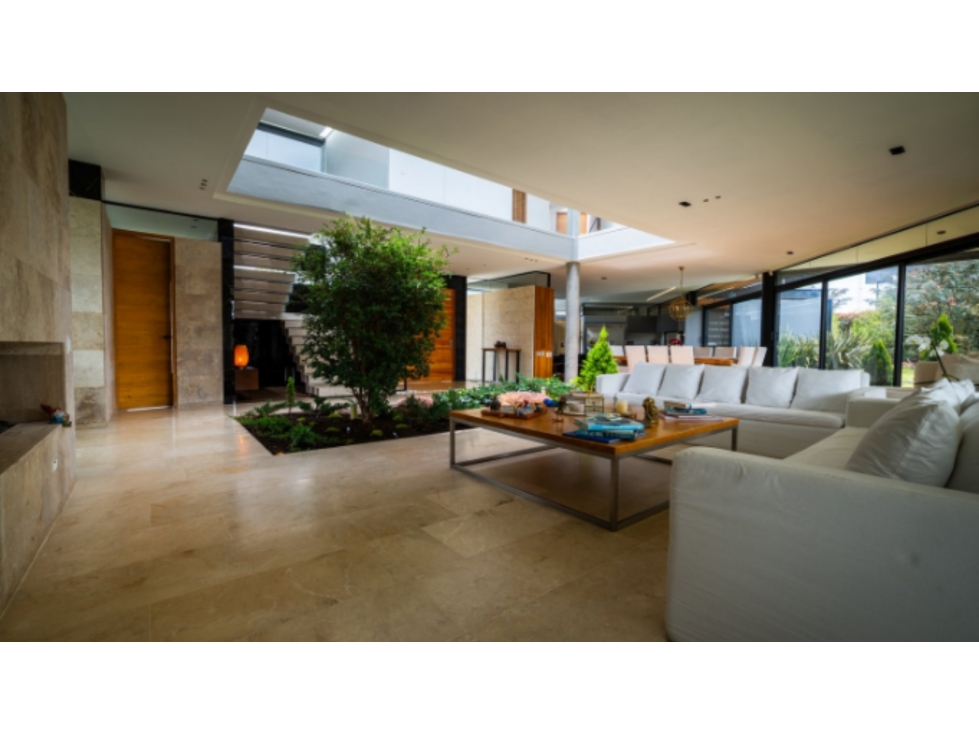 DE Lujo en Alto de Palmas | Lote Privado, Jacuzzi y Amplias Terrazas — foto 4