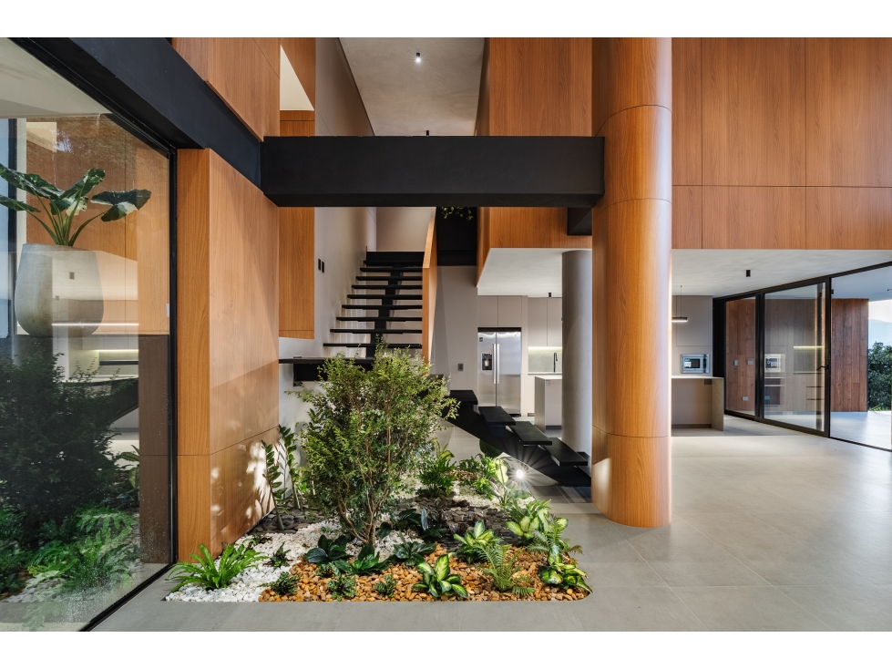 350 m² DE DISEÑO, PRIVACIDAD Y UBICACIÓN estratégica — foto 3