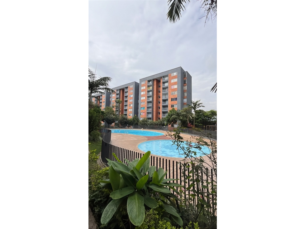 Apartamento moderno en venta en Itagüí con balcón y parqueadero!