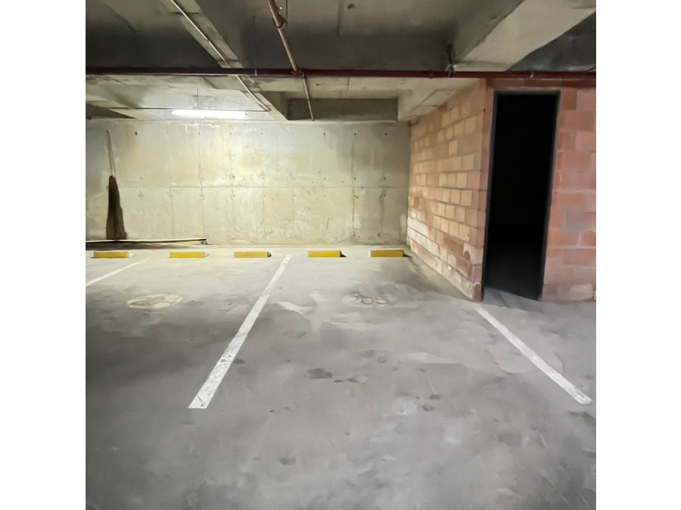 VENTA DE OFICINA Y/O CONSULTORIO EN ENVIGADO - 4