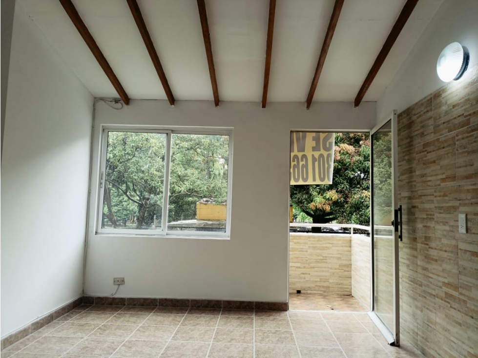 VENTA DE CASA EN ITAGUI sector LAS CHIMENEAS