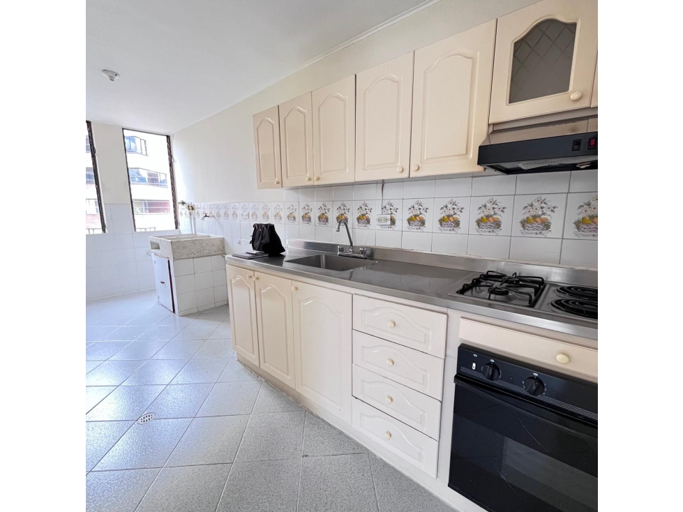 RENTA EN PORTAL ENVIGADO | 85 MTS2| DOS HAB+ESTUDIO — foto 5