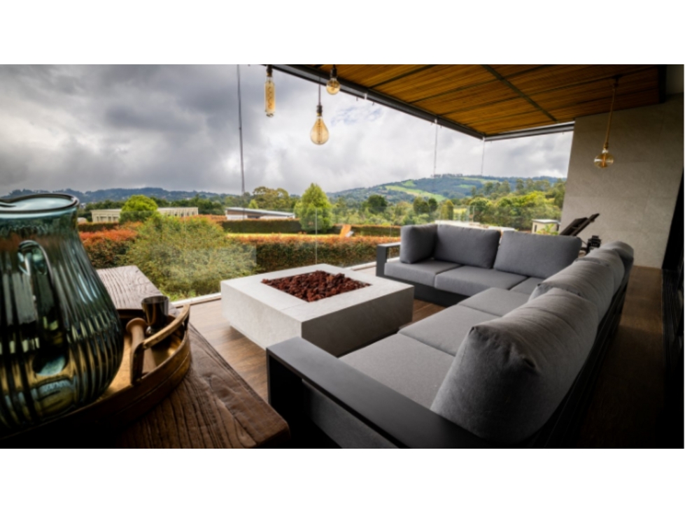 DE Lujo en Alto de Palmas | Lote Privado, Jacuzzi y Amplias Terrazas — foto 2