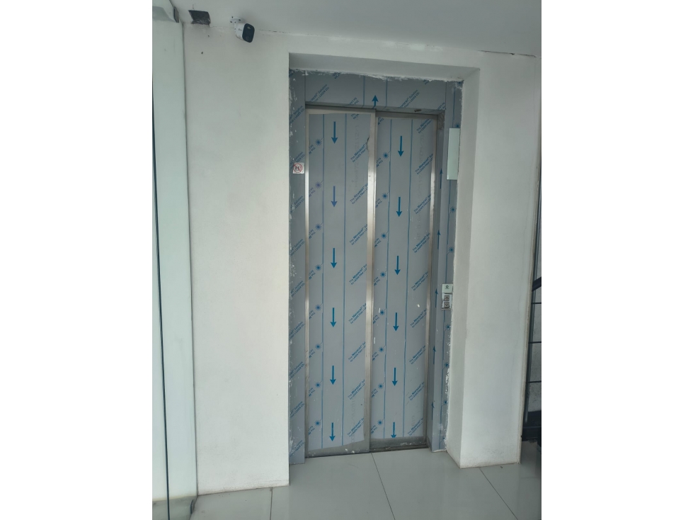 EDIFICIO COMERCIAL EN VENTA ZONA PLATEADA - 3
